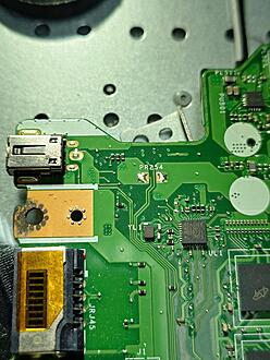 Click image for larger version

Name:	missing resistor.jpg
Views:	244
Size:	2.17 MB
ID:	3525295