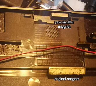 Click image for larger version

Name:	Lid sensor magnet swap on s740.jpg
Views:	22
Size:	91.6 KB
ID:	3717318